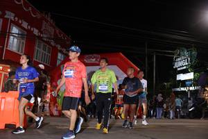 BIB: 4282, 4092
                            <button type="button" onclick="openModal(26227837)" class="btn btn-primary btn-sm float-right btn-popup" data-toggle="modal" data-target=".modal-high-quality">
                        <i class="fas fa-shopping-cart"></i> Add to Cart
                    </button>
                                            <button type="button" onclick="isThisMe(26227837, true)" class="btn btn-success btn-sm float-right btn-popup btn-isme hidden" data-toggle="tooltip" data-placement="bottom" title="นี่คือรูปของคุณใช่ไหม คลิกที่นี่เพื่อเอาเข้าอัลบั้ม">
                        <i class="fas fa-plus"></i> Add to album
                    </button>
                    <button type="button" onclick="isThisMe(26227837, false)" class="btn btn-warning btn-sm float-right btn-popup btn-isnotme hidden">
                        <i class="fas fa-ban"></i> Remove from album
                    </button>